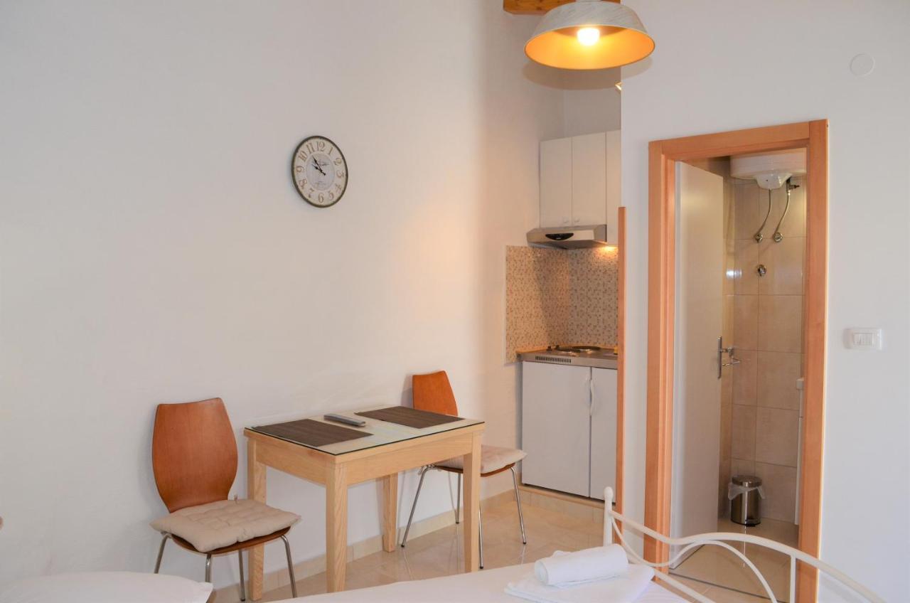 Apartman Romana Trogir Ngoại thất bức ảnh
